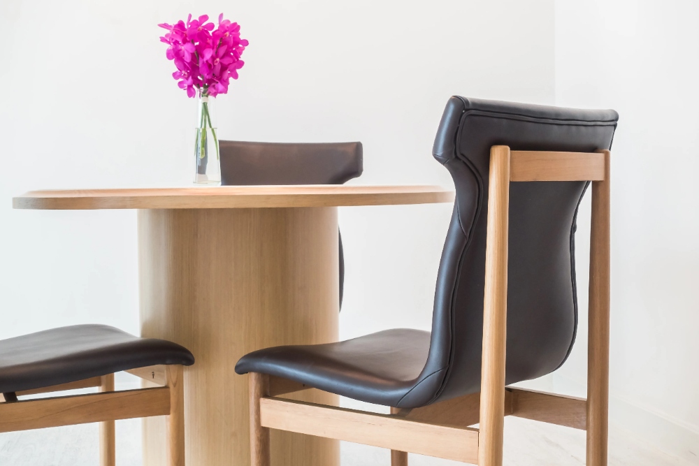 Dining Chair Selection Guide Common Pitfalls in Size, Material, and Style Matching for Dining Living Room Chairs