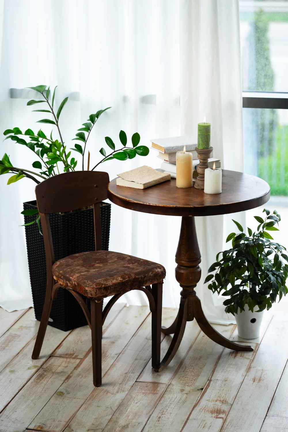 How to Choose Durable Stylish Furniture for a Modern Home