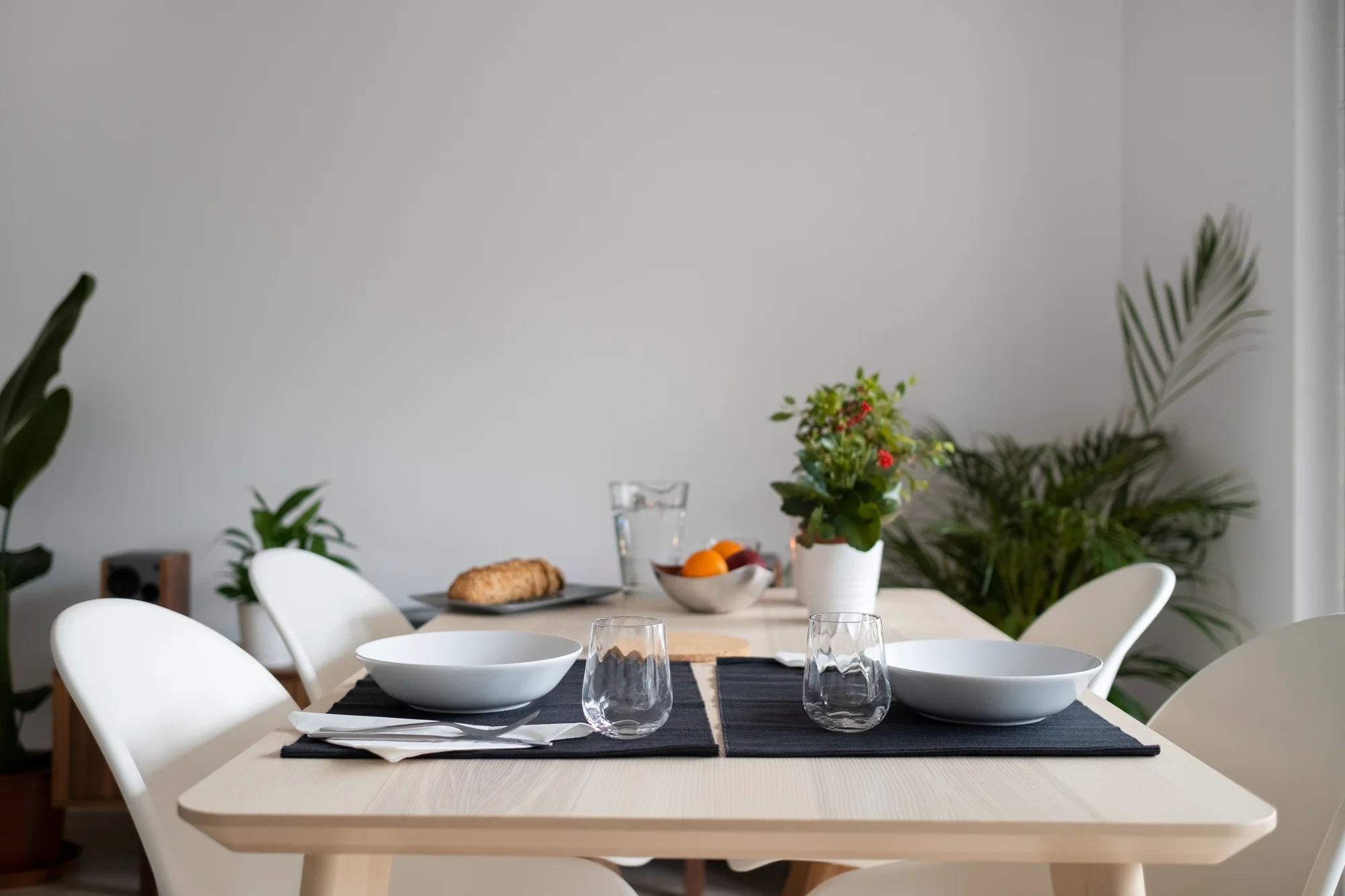 The Rise of Bespoke Dining and Living Room Furniture Why Custom Design Matters for Modern Buyers
